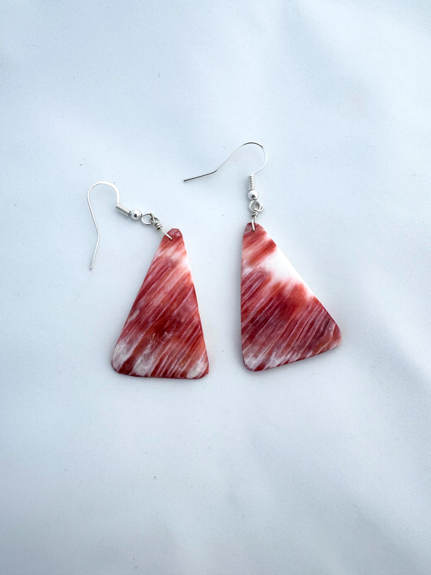Spiny Oyster shell earrings by Ray Lovato (Santo Domingo)